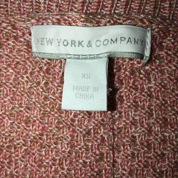 Women’s New York and Company Sweater   - Picture 6 of 8
